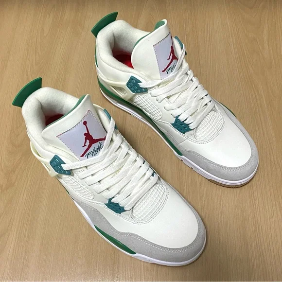 Women's Sneakers -Jordan 4 Retro SB ‘Pine Green’ - Picture 8 of 8